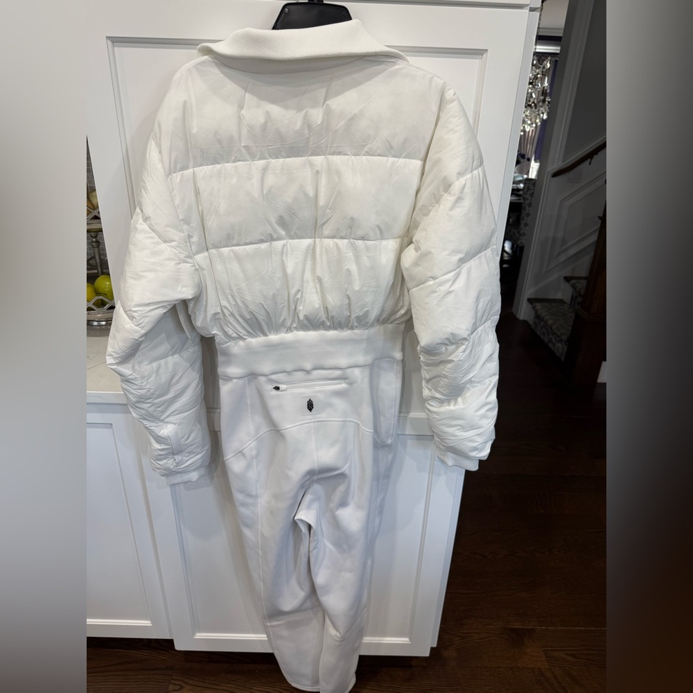 Free People Movement NEW Size M Downhill Diva Waterproof Ski Suit - Picture 9 of 11